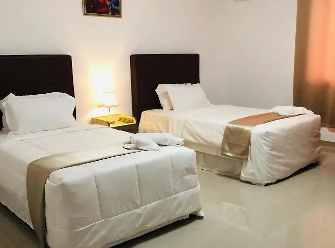 Grand Clark Hotel Manilla